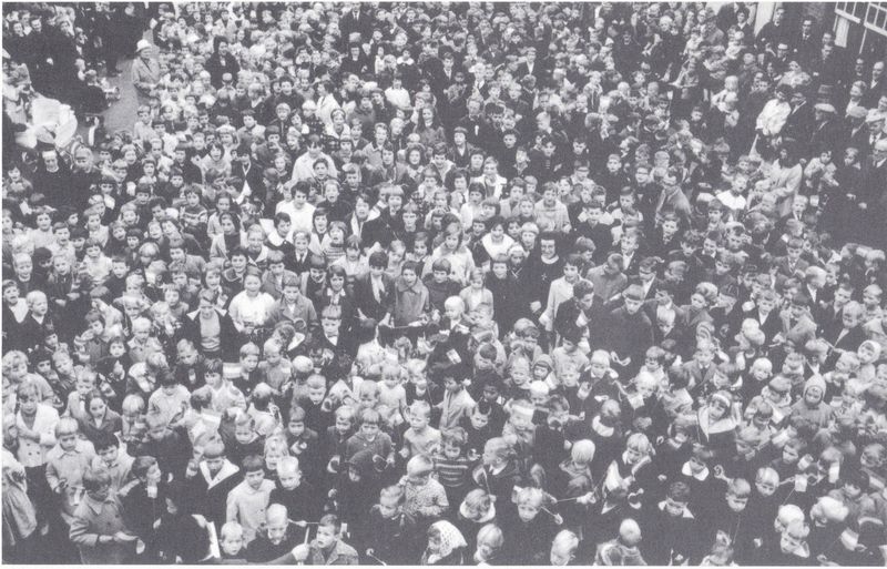 kinderen in huldiging burgemeester helens 1962