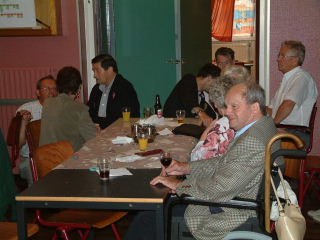 Op de achtergond Max Bogers en Louis Bakx