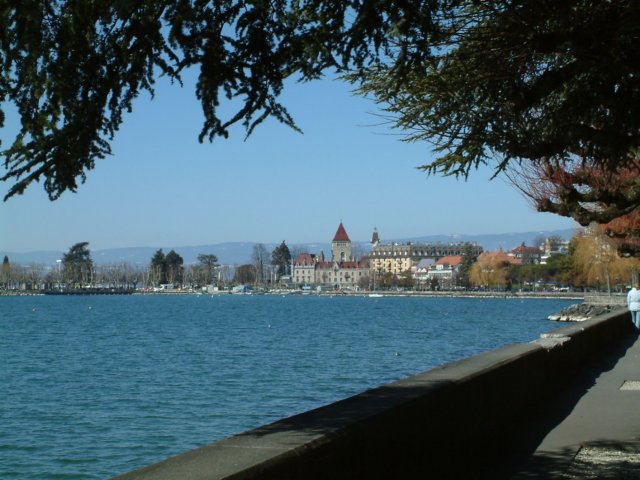 Vliegen en verblijf Lausanne Zwitserland