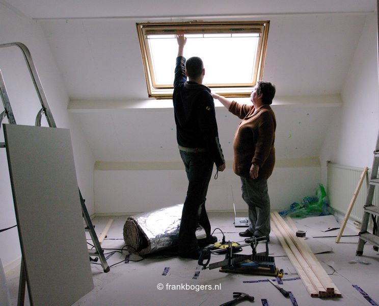 voorbereidingen isolren dak zolder verdieping vliering