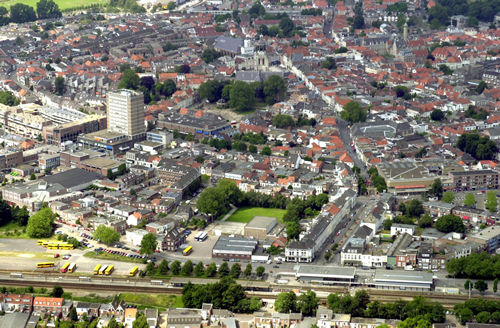 luchtfoto station bergen op zoom