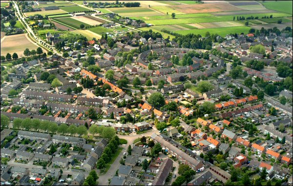 luchtfoto  boven Zundert