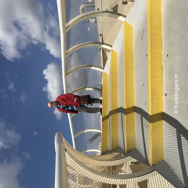 wandelen langs het kanaal inSevilla metropol parasol