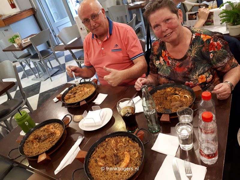 paella recept eten in Sevilla