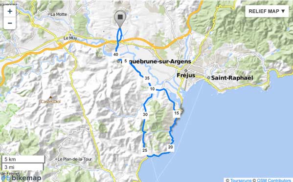 fietsen aan de kust in de provence middellandse zee